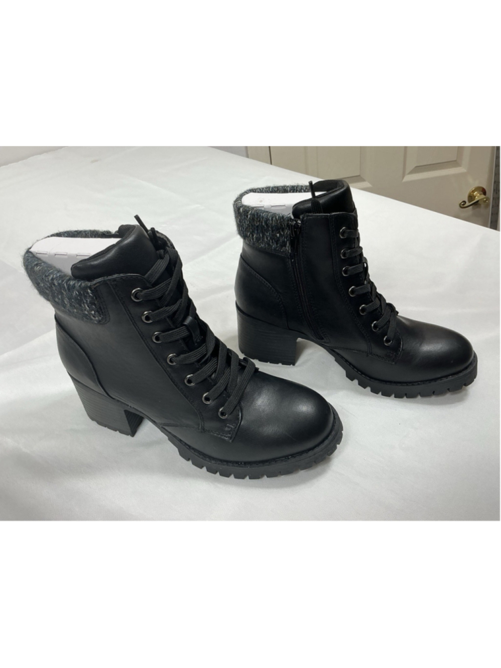 Womans New Bamboo Chief 18 Platform Ankle Boots Size 9 Black